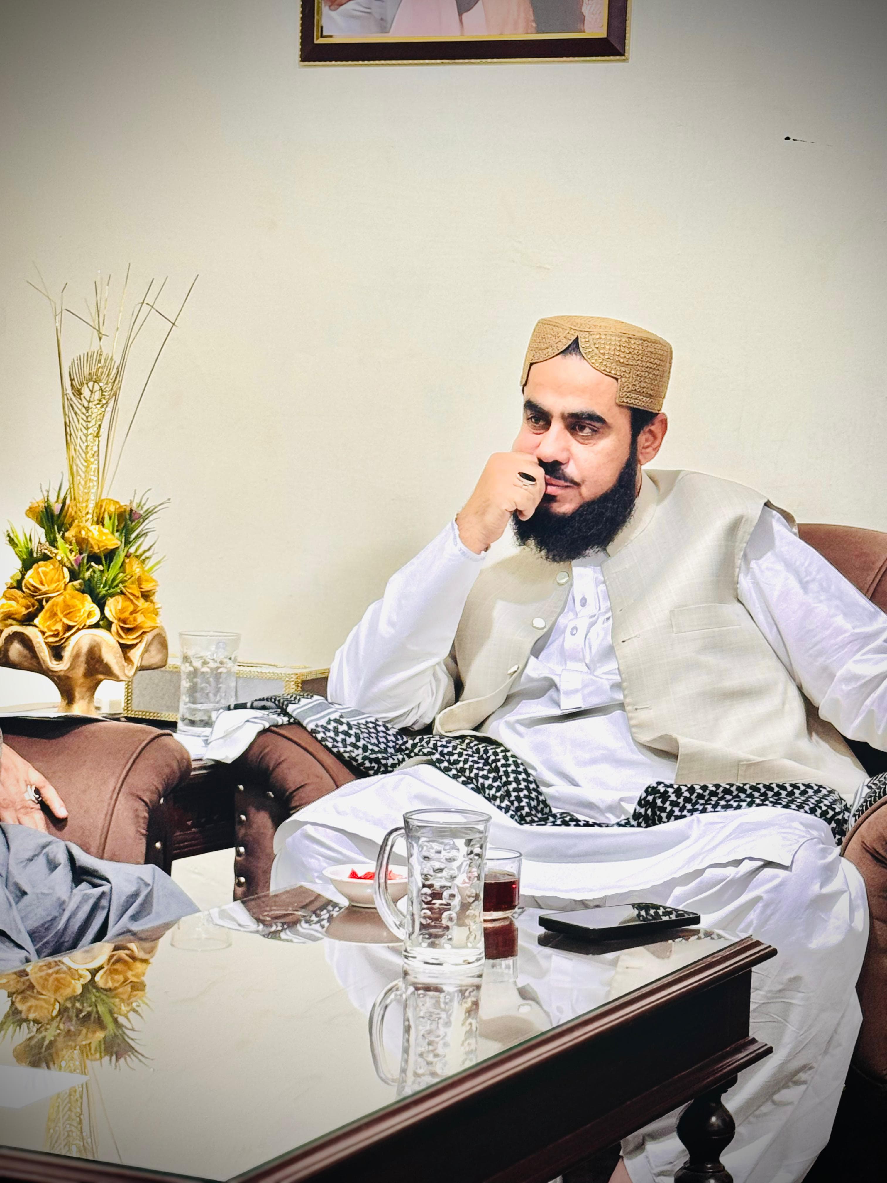 پوهاند حافظ عبیدالله نورزي، ناست انځور